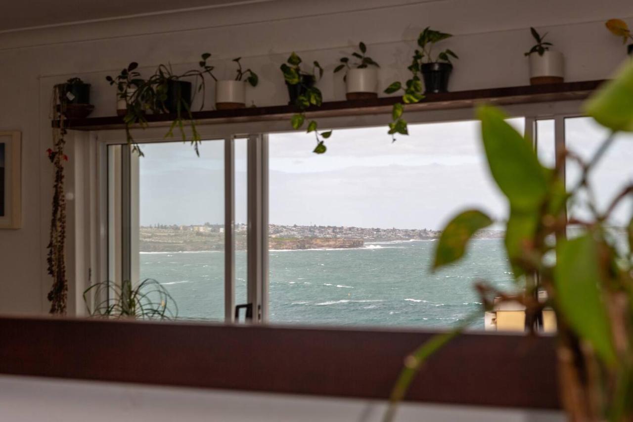 'sunrise Splendour' Waterside Oasis At North Bondi Apartment Sydney