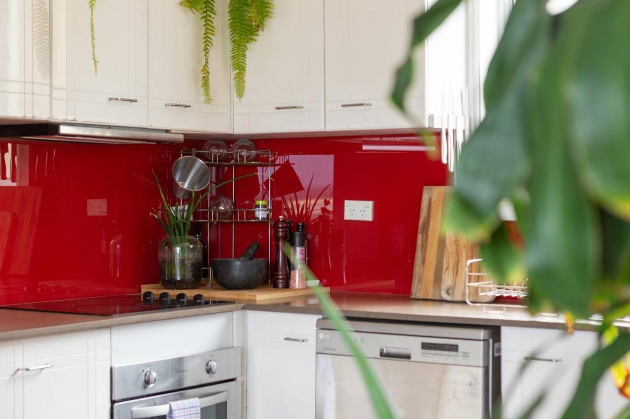 Apartment 'sunrise Splendour' Waterside Oasis At North Bondi *